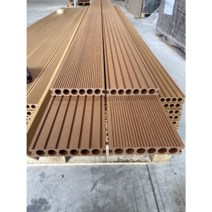 Sàn Nhựa Ngoài Trời Lỗ Tròn Teak - SNLT140*25